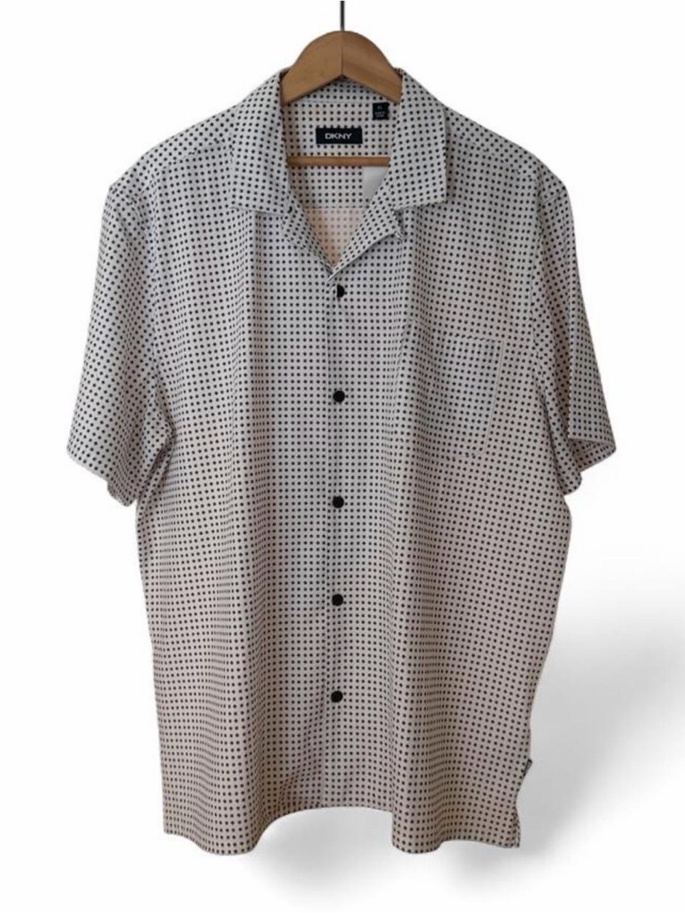 DKNY White Short-Sleeve Button Shirt with Black Micro Dot Print XL NWOT